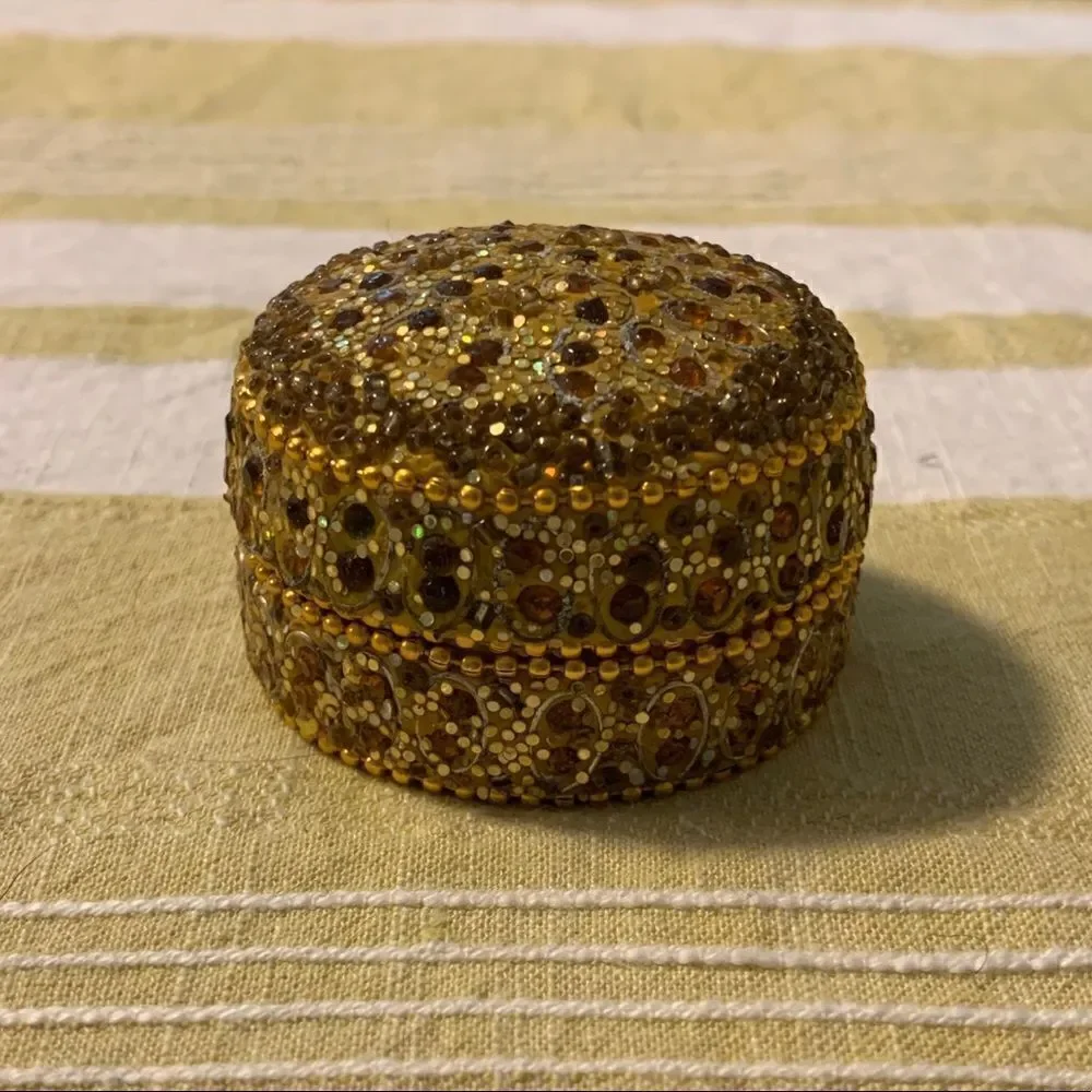 Tiny Circular Beaded Jewelry Box